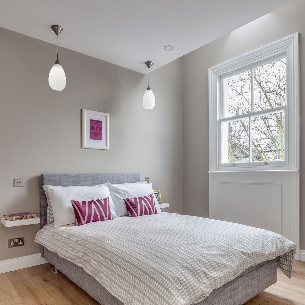 ロンドンにある北欧スタイルのおしゃれな寝室