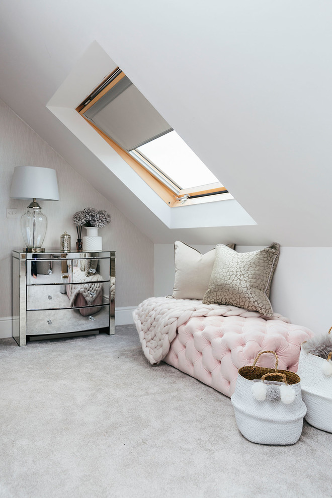A loft conversion master bedroom Modern Bedroom London by My