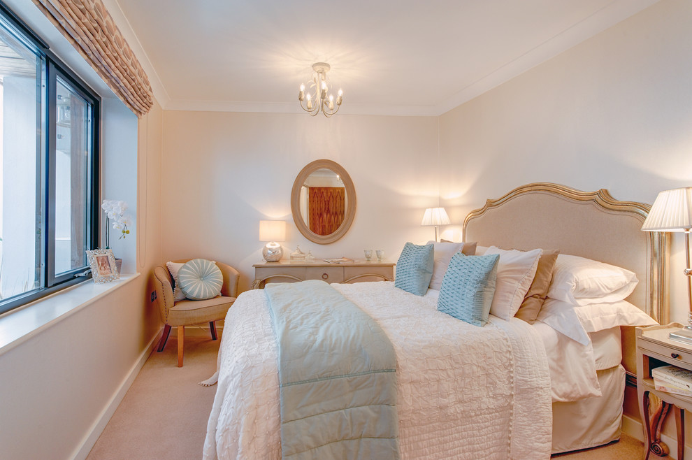 Small classic guest bedroom in Devon.