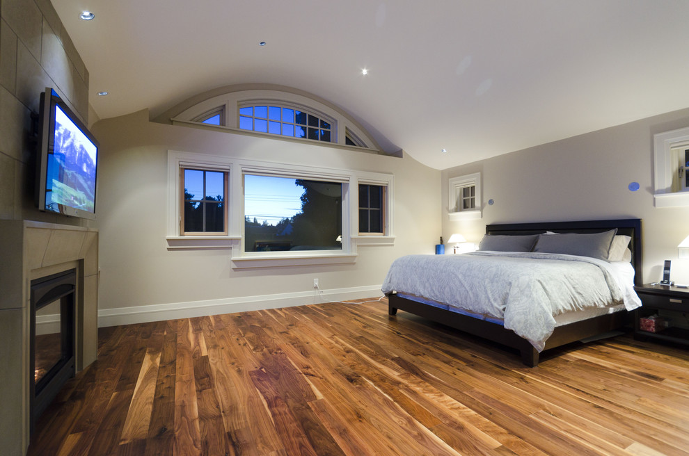 Photo of a contemporary bedroom in Vancouver.