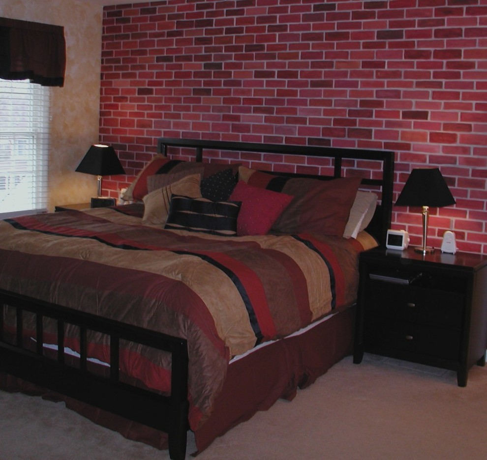 Стильный дизайн: гостевая спальня среднего размера, (комната для гостей) в стиле фьюжн с красными стенами и ковровым покрытием без камина - последний тренд