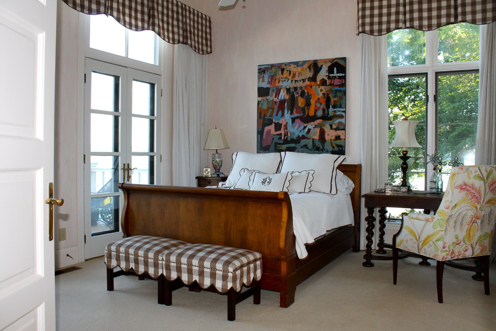 Inspiration for a traditional bedroom in Birmingham.