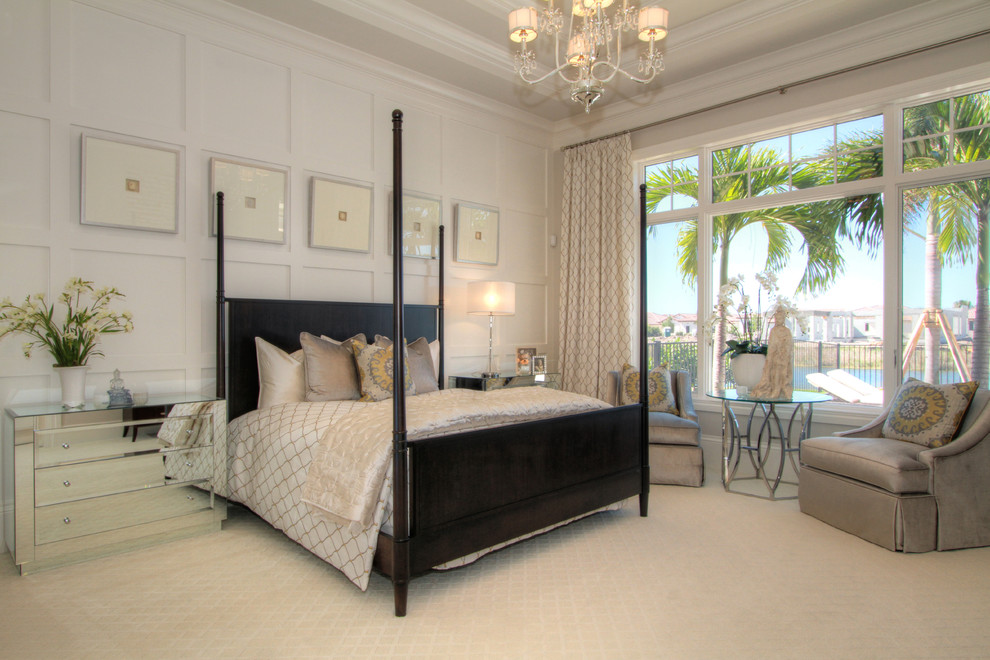 Example of a classic bedroom design in Tampa
