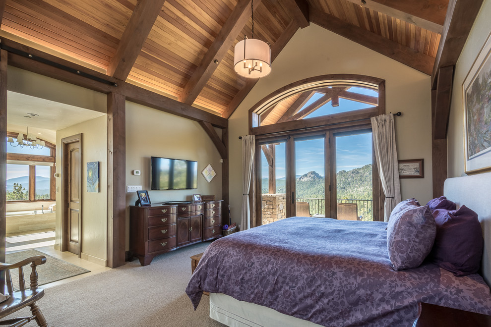 This is an example of a traditional bedroom in Denver.