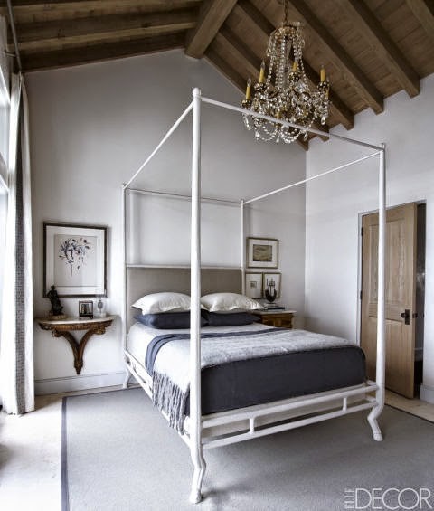 Design ideas for a traditional master bedroom in Jackson.
