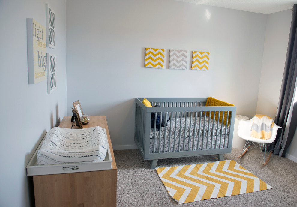 Mittelgroßes Modernes Babyzimmer mit grauer Wandfarbe und Teppichboden in Edmonton