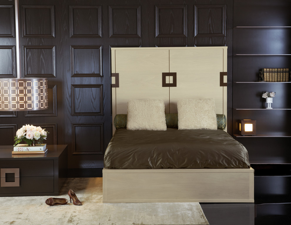 Imagen de dormitorio principal contemporáneo con paredes marrones y suelo vinílico