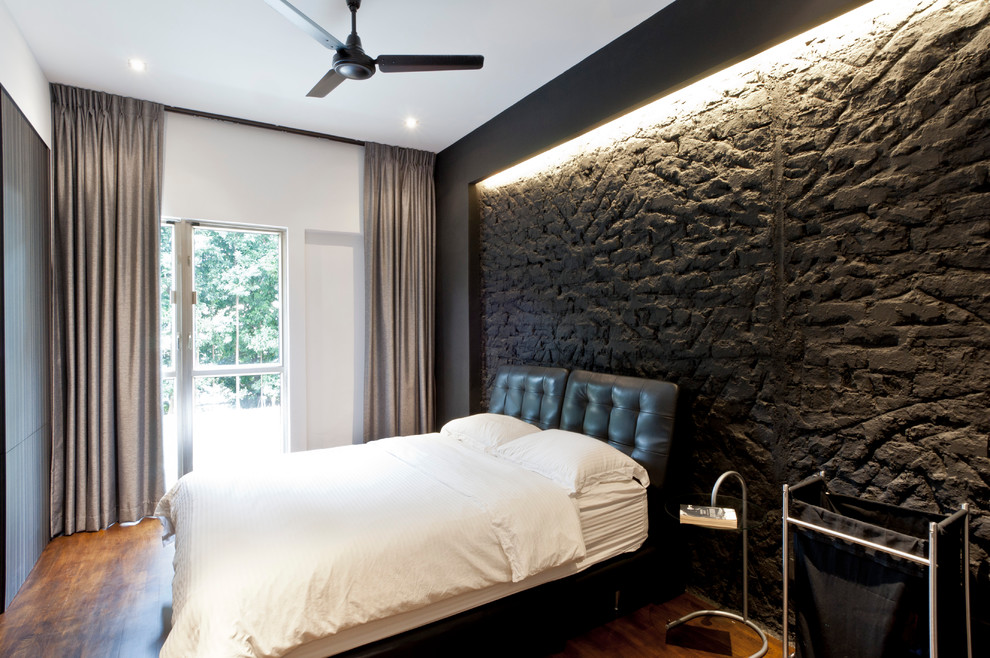 Inspiration for a contemporary bedroom remodel in Singapore