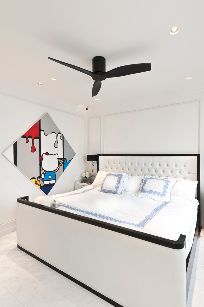 Modernes Schlafzimmer ohne Kamin mit weißer Wandfarbe in Singapur