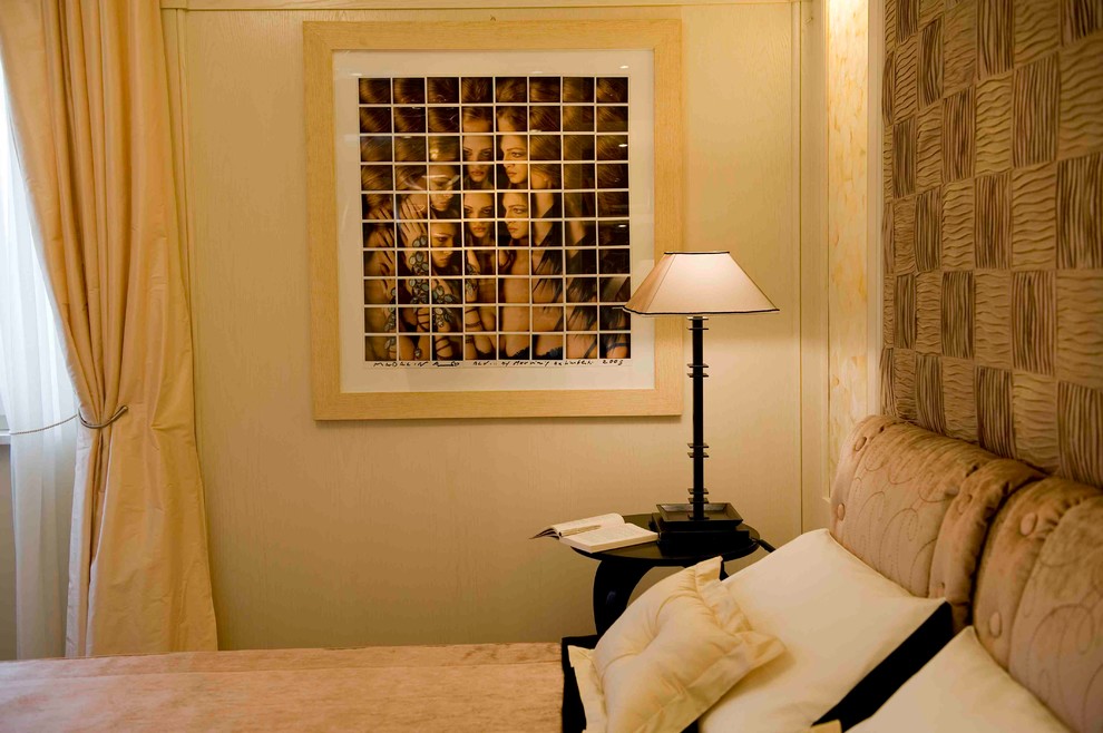 ミラノにあるトラディショナルスタイルのおしゃれな寝室のレイアウト