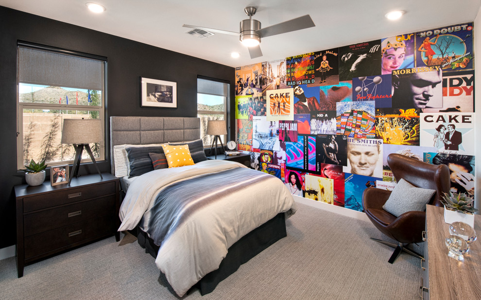Foto di una camera da letto design con pareti multicolore, moquette e pavimento grigio