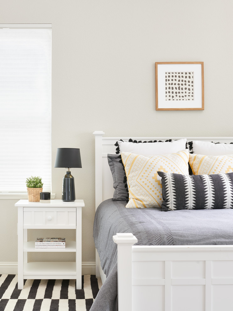 Bedroom - bedroom idea in San Francisco with beige walls