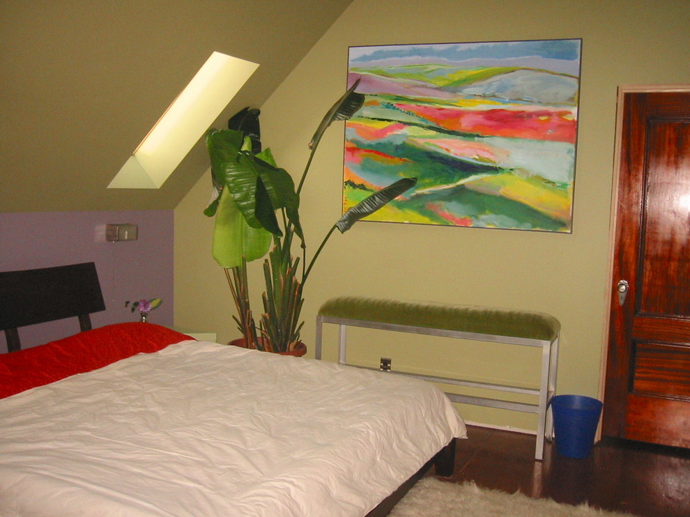 Eclectic bedroom photo in Seattle