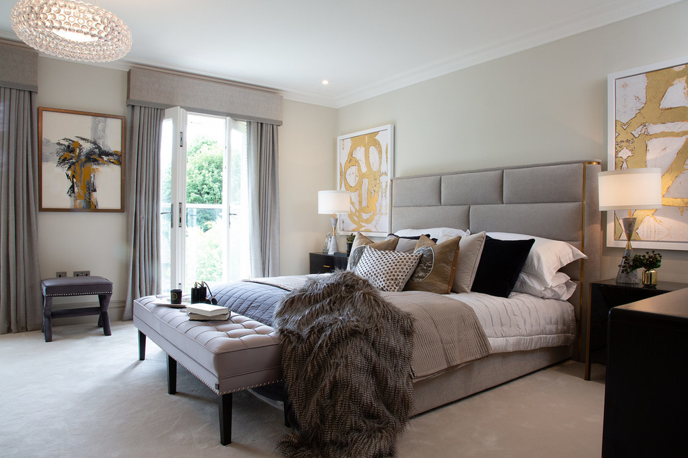 Пример оригинального дизайна: гостевая спальня (комната для гостей) в современном стиле с серыми стенами, ковровым покрытием и белым полом