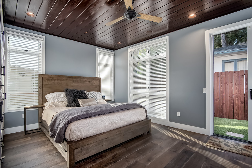 Photo of a contemporary bedroom in Orange County.