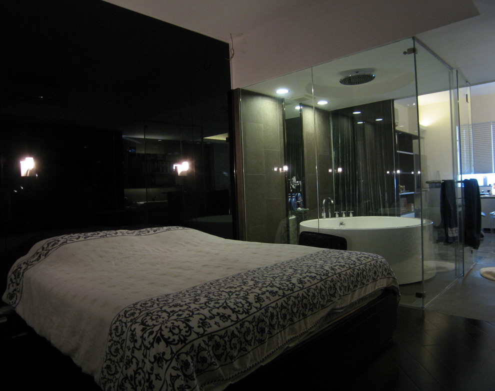 Example of a trendy bedroom design in Hong Kong