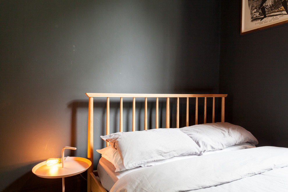 ロンドンにある北欧スタイルのおしゃれな寝室のレイアウト