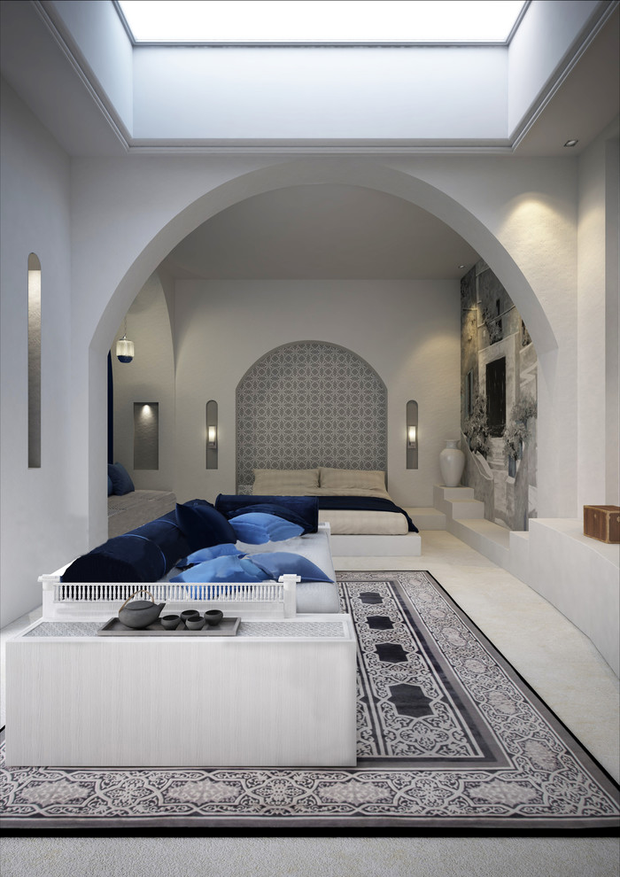 Источник вдохновения для домашнего уюта: большая гостевая спальня (комната для гостей) в современном стиле с белыми стенами, полом из травертина и белым полом