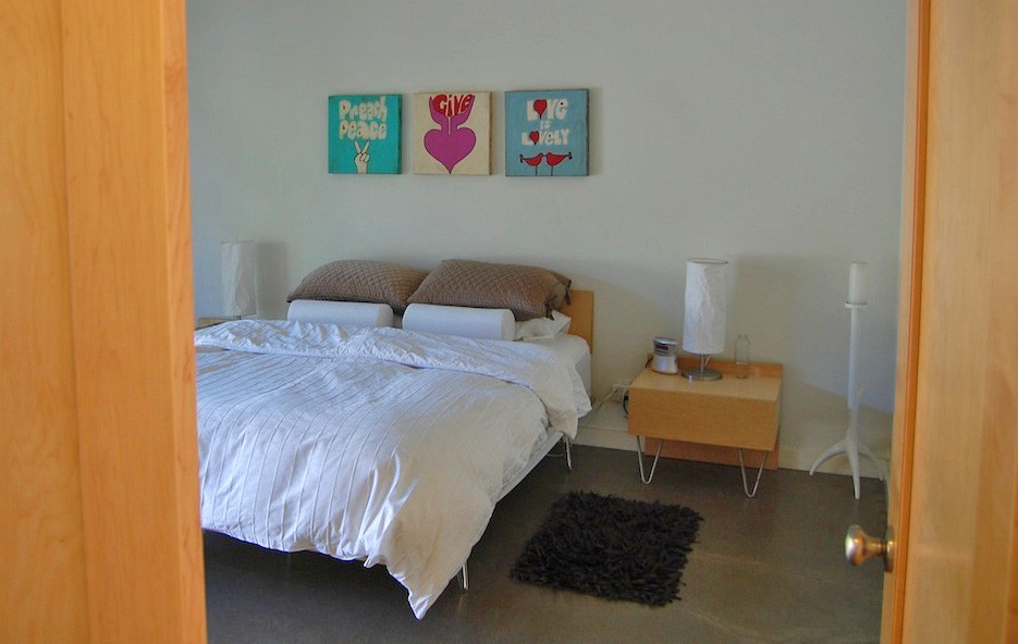 Bedroom - coastal bedroom idea in San Diego