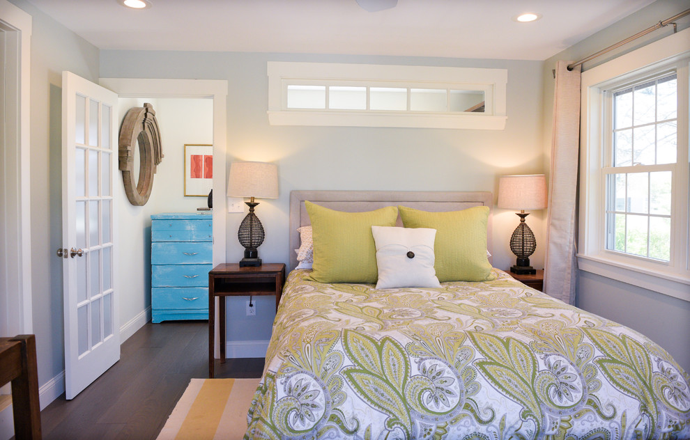 Beach Cottage Living Bedroom Portland Maine by Casa Pro Builders