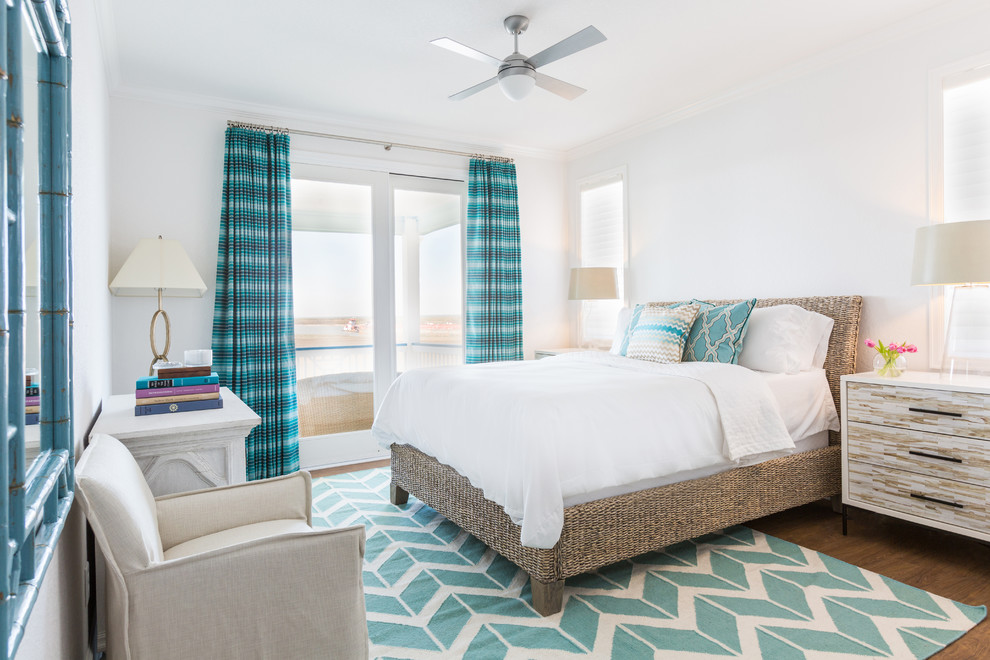 Bedroom - coastal bedroom idea in Houston