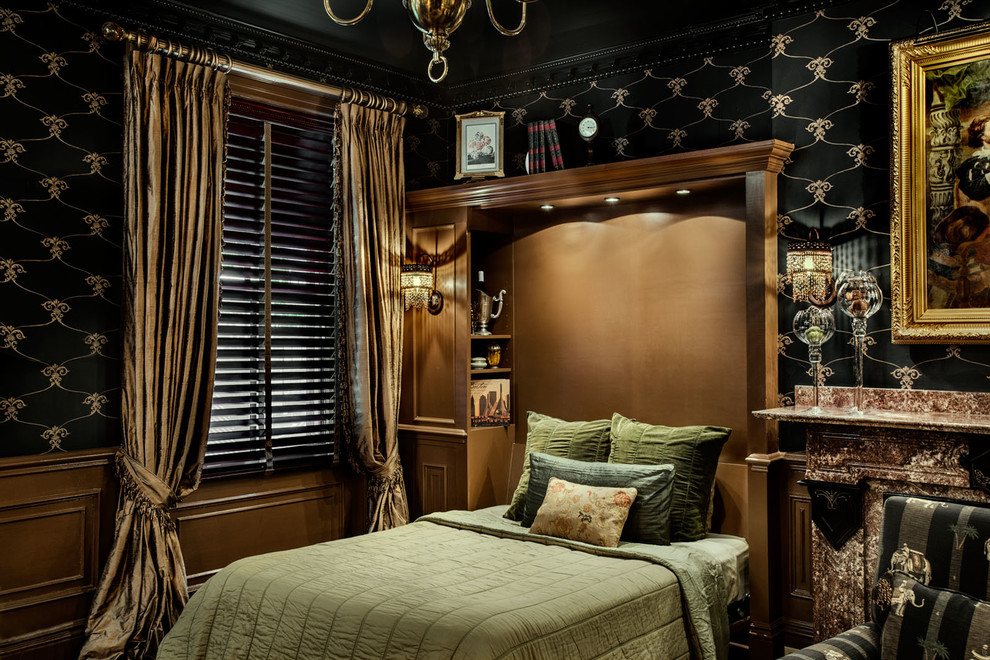 ボストンにあるヴィクトリアン調のおしゃれな寝室