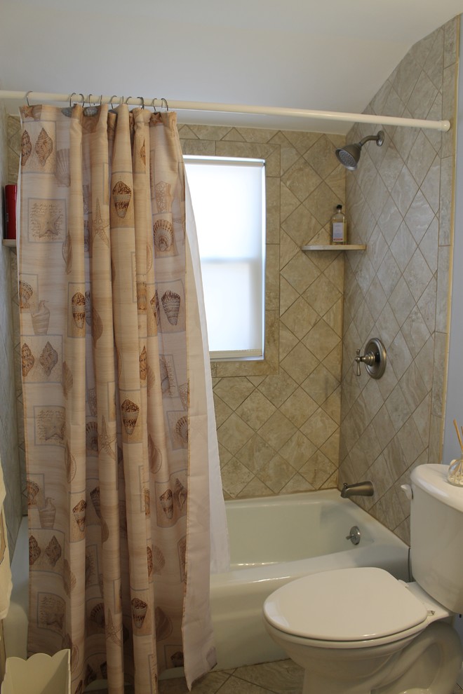 Inspiration for a mid-sized coastal bathroom remodel in New York