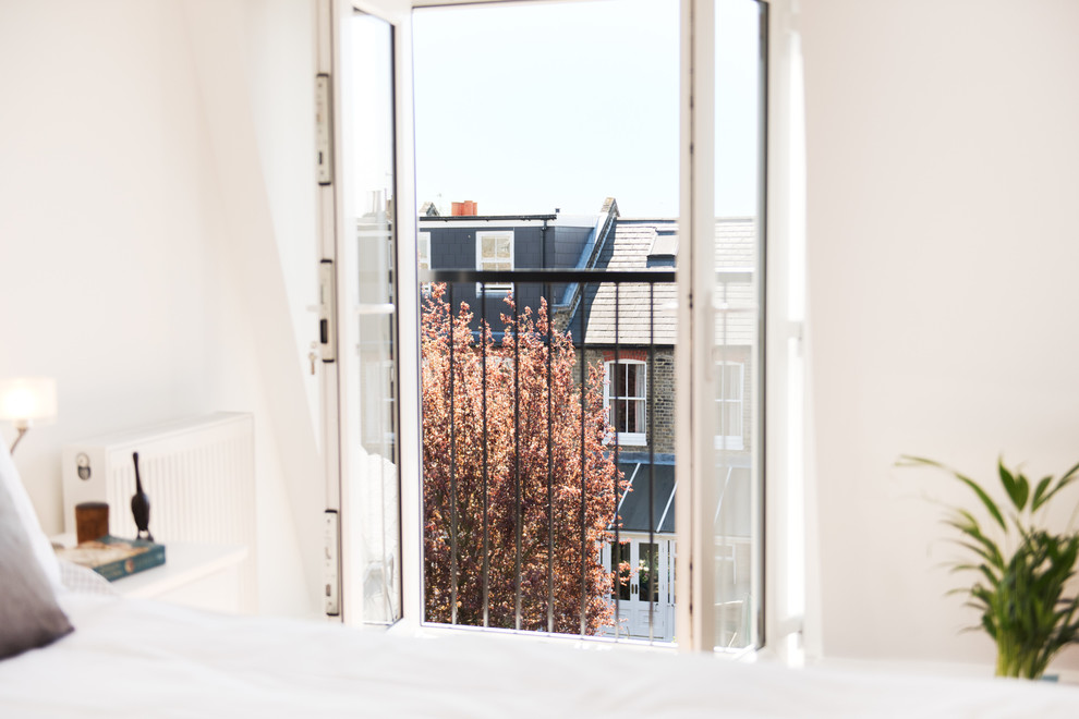 Beautiful french doors & Juliet balcony Contemporary Bedroom