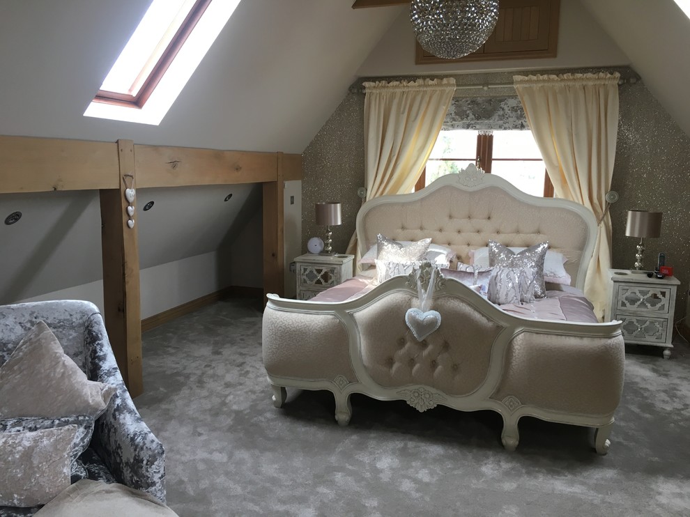 Inspiration for a modern bedroom in Essex.