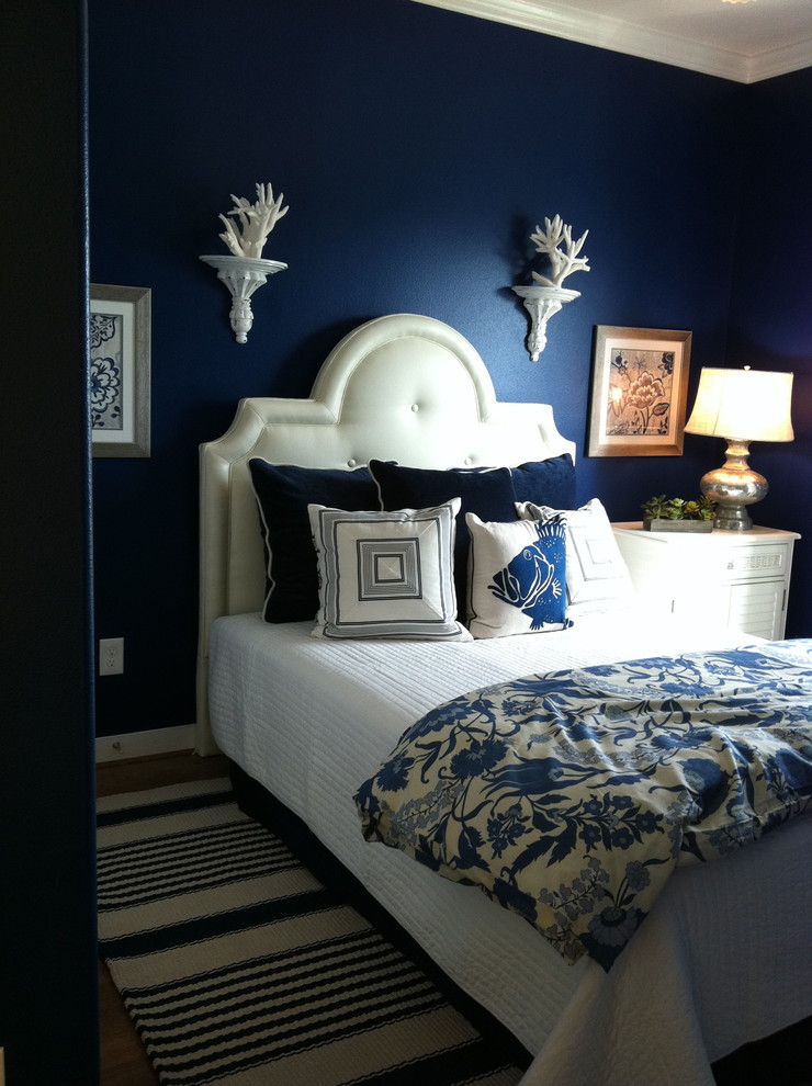 Inspiration for a bedroom remodel in Dallas