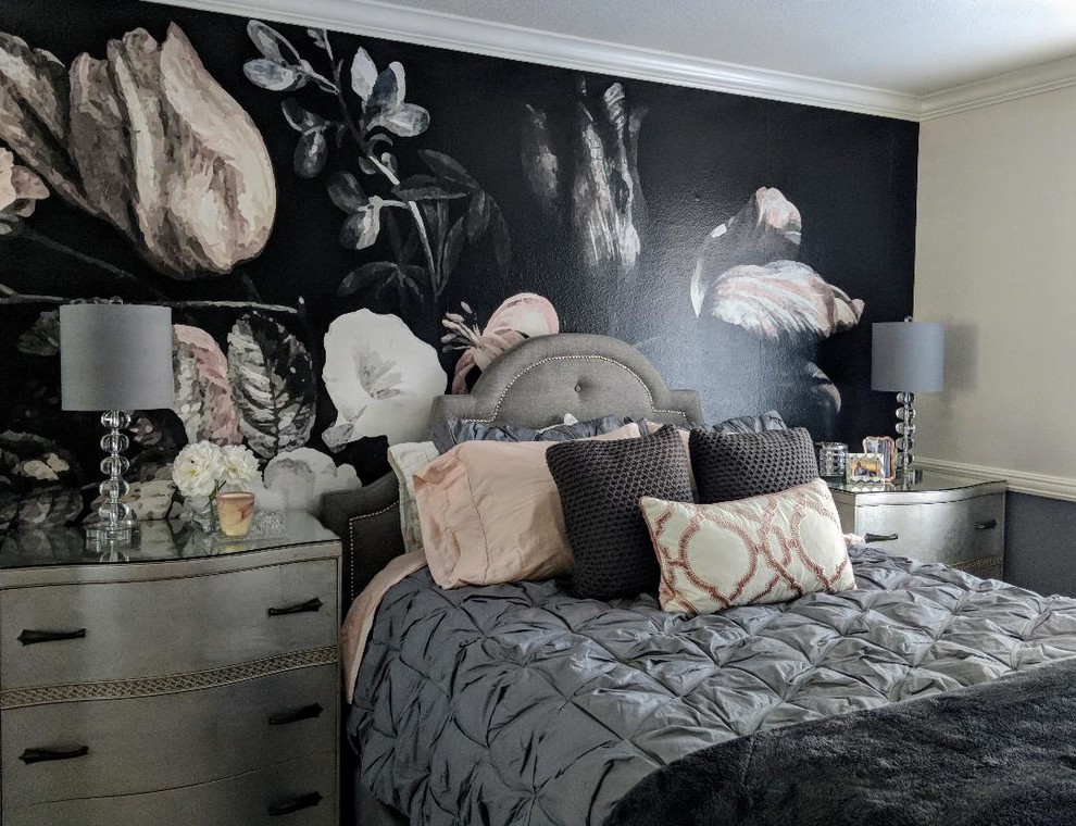 Exemple d'une petite chambre tendance avec un mur gris et un sol gris.