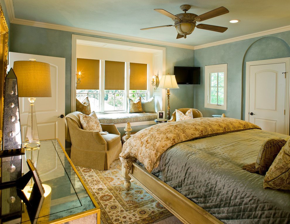 Bedroom - large traditional master carpeted bedroom idea in Dallas with blue walls and no fireplace