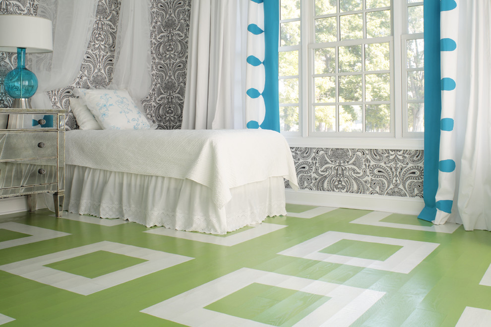 Immagine di una camera da letto minimalista con pavimento verde