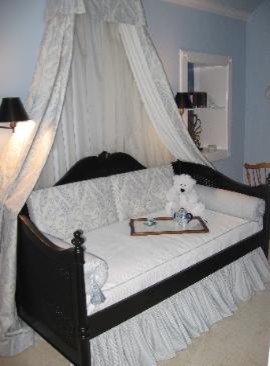 Photo of a traditional bedroom in Raleigh.