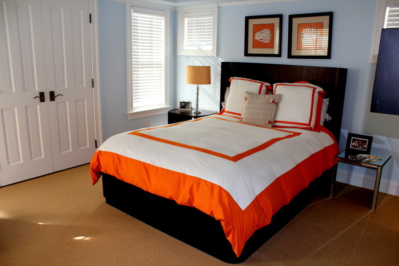 Bedroom - coastal bedroom idea in Philadelphia