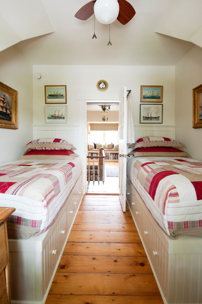 Bedroom - traditional guest bedroom idea in Other
