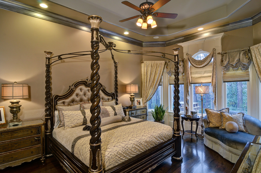 Classic bedroom in Atlanta.