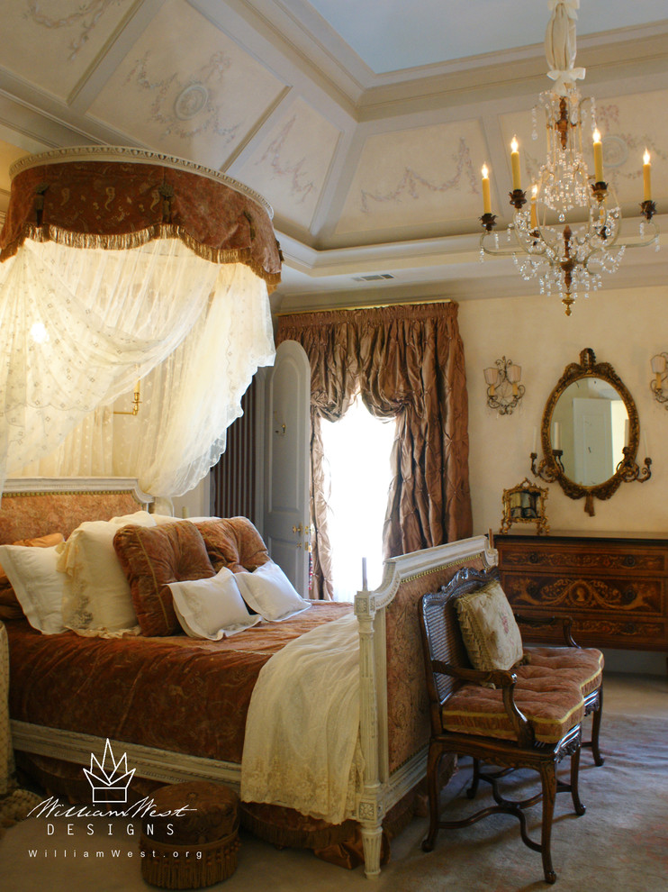 Источник вдохновения для домашнего уюта: спальня в классическом стиле