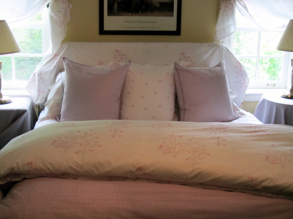 Bedside Manor Lake Forest Show House Traditional Bedroom Chicago