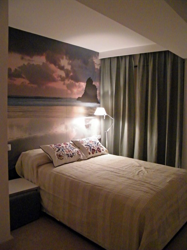 Small coastal bedroom in Dublin.
