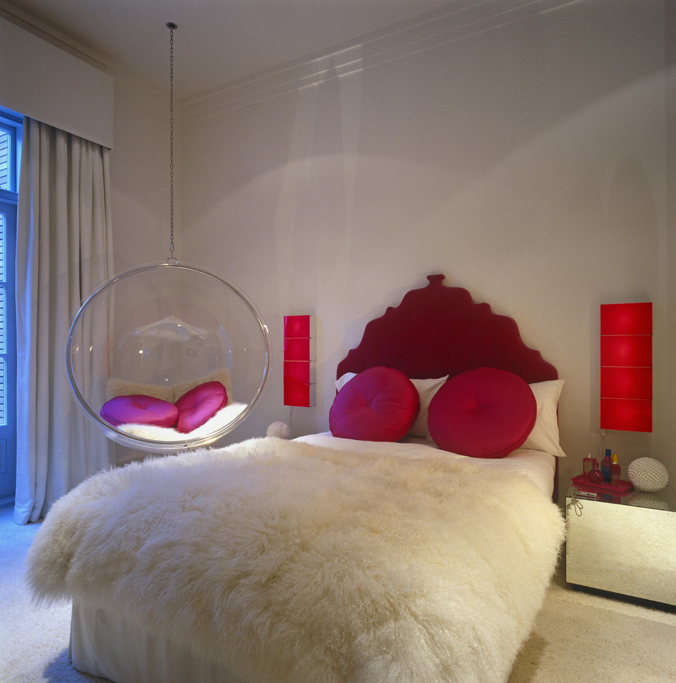 Contemporary bedroom in London.