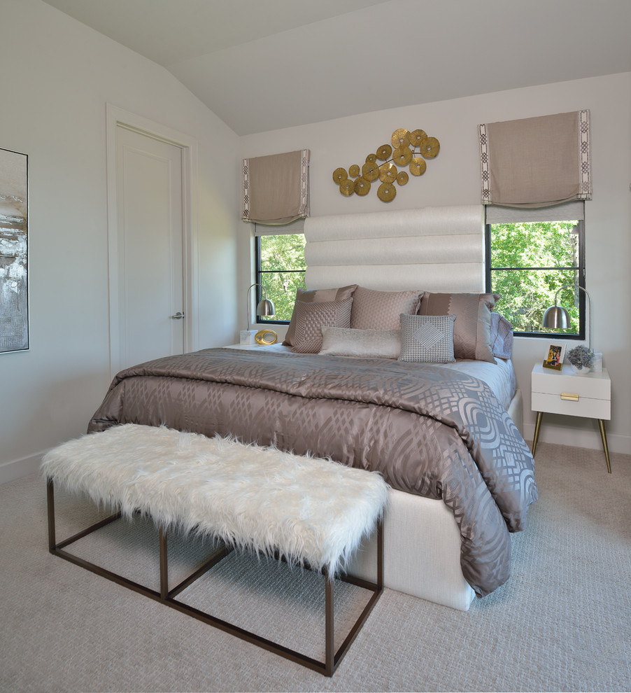 Example of a mid-sized minimalist carpeted and gray floor bedroom design in Houston with gray walls