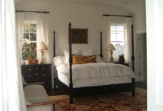 Elegant bedroom photo in Los Angeles