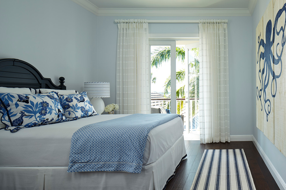 Beach style bedroom photo in Miami