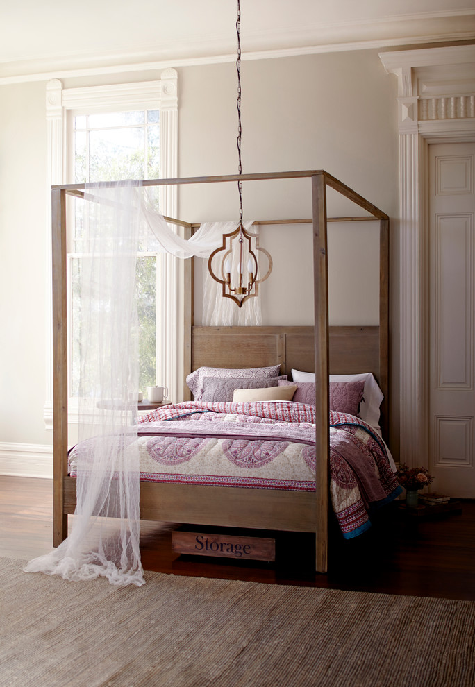 Inspiration for a shabby-chic style bedroom remodel in San Francisco