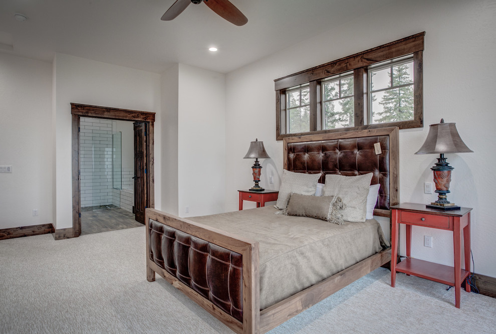 Mid-sized mountain style guest carpeted bedroom photo in Seattle with white walls and no fireplace