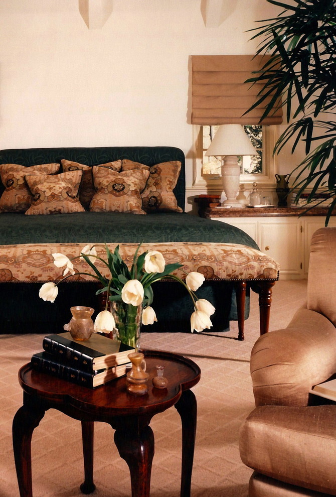 Eclectic bedroom photo in Los Angeles