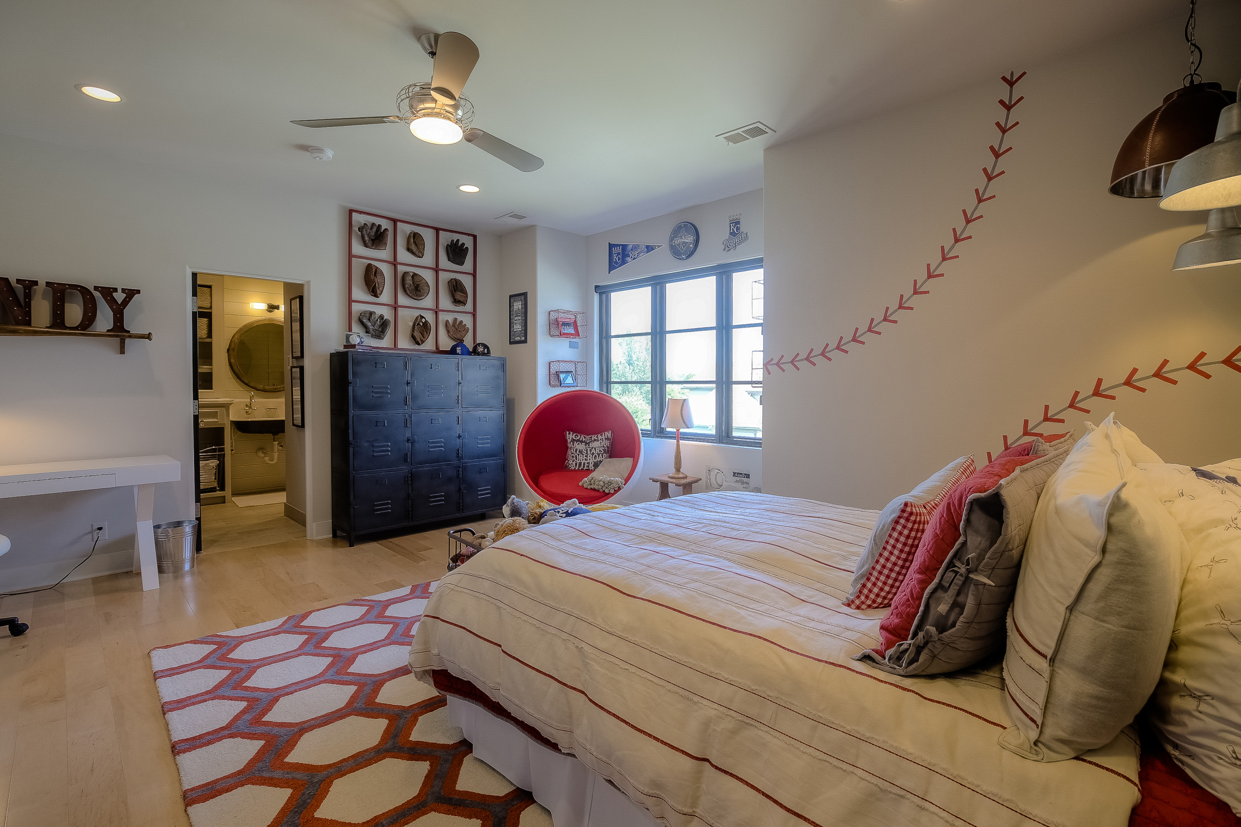 Boys' Baseball Bedrooms on a Budget