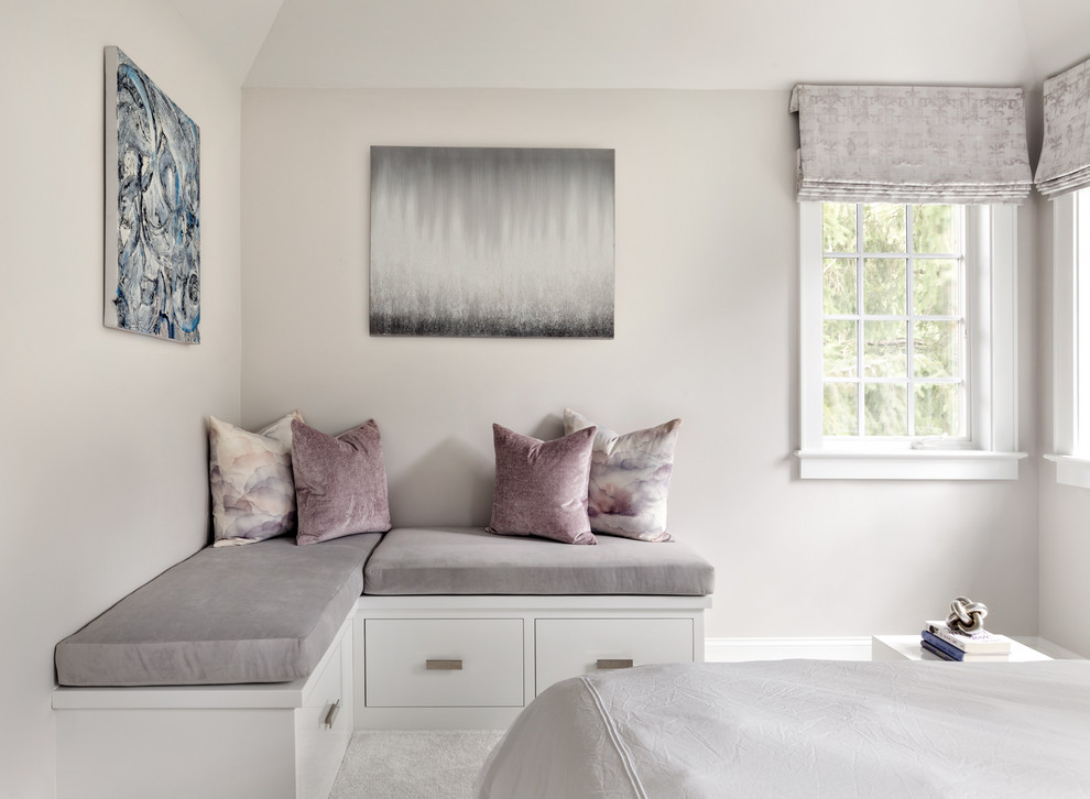 Inspiration for a mid-sized transitional bedroom remodel in New York