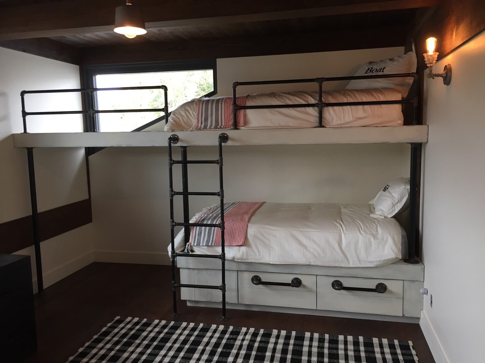 Bunk Beds Rustic Bedroom Calgary by NEXS Inc.
